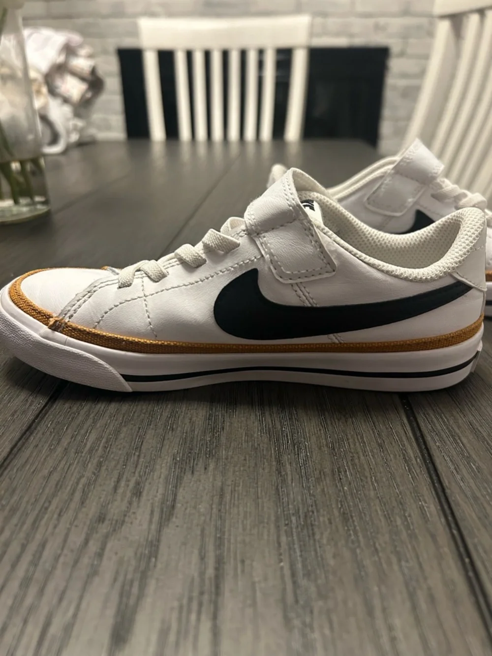 Nike Court Legacy Sneaker - Picture 6 of 11